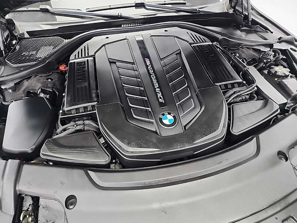 BMW 7 Series - Vista 5