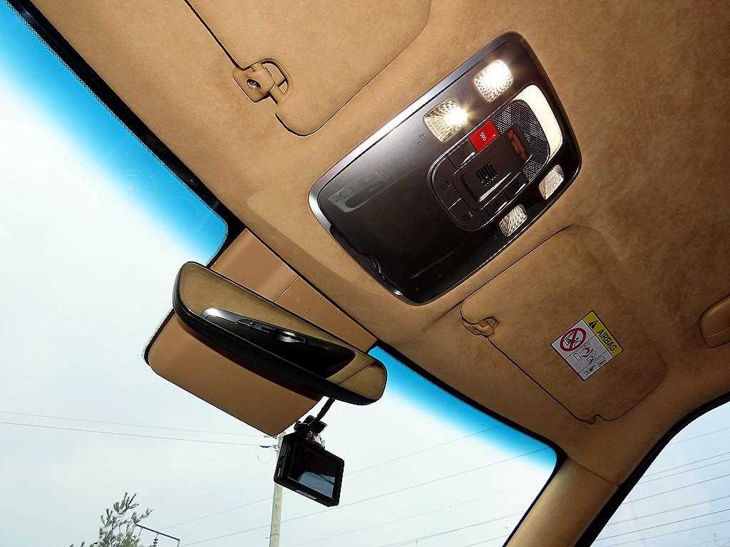 Genesis GV60 2022 Blanco - Importación desde Corea - HF Imports Iquique - Foto 14