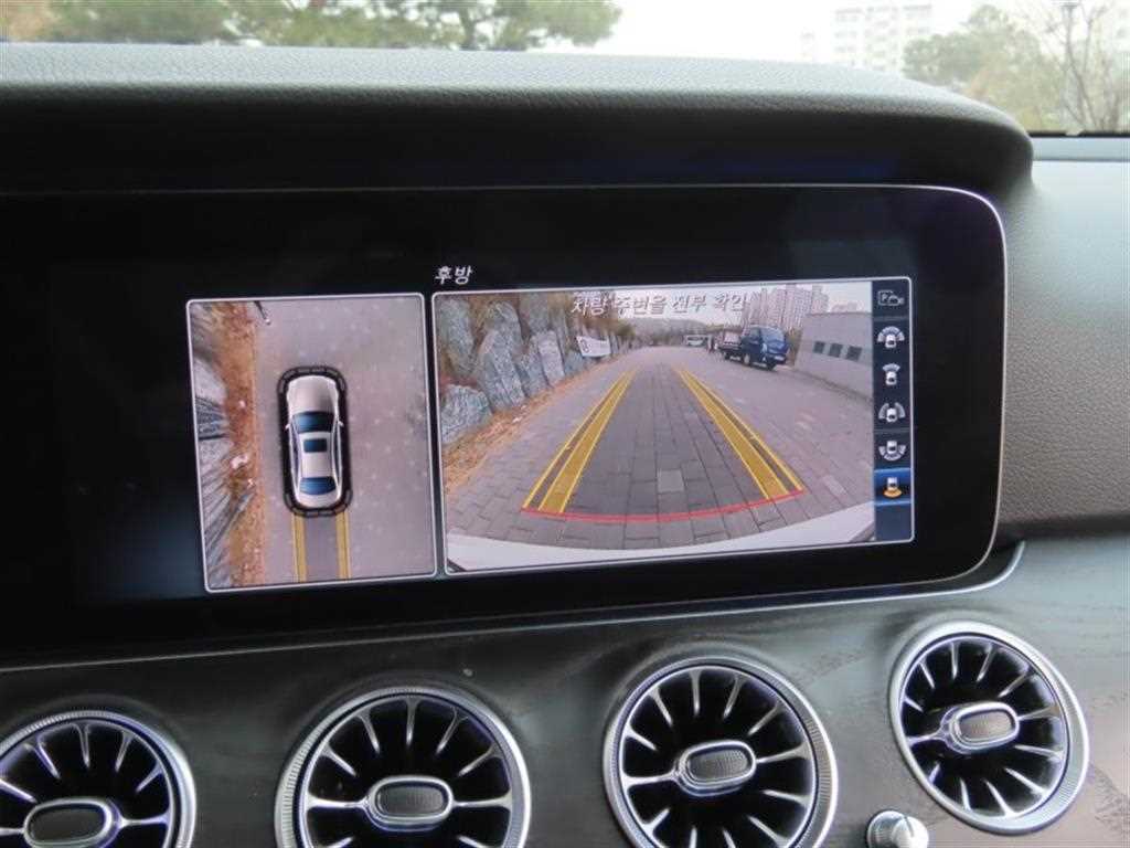 Mercedes Benz E class - Vista 10