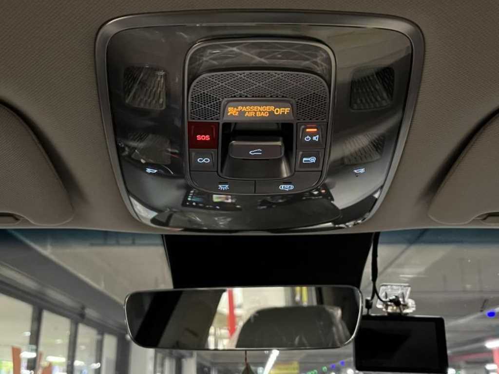 Genesis GV70 - Vista 11