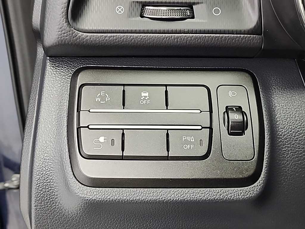 Ssangyong Tivoli 2017 Azul - Importación desde Corea - HF Imports Iquique - Foto 17