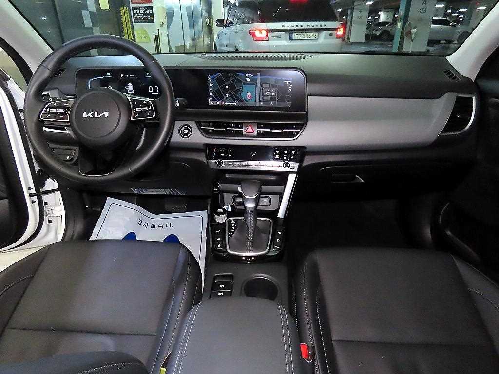KIA Seltos - Vista 10