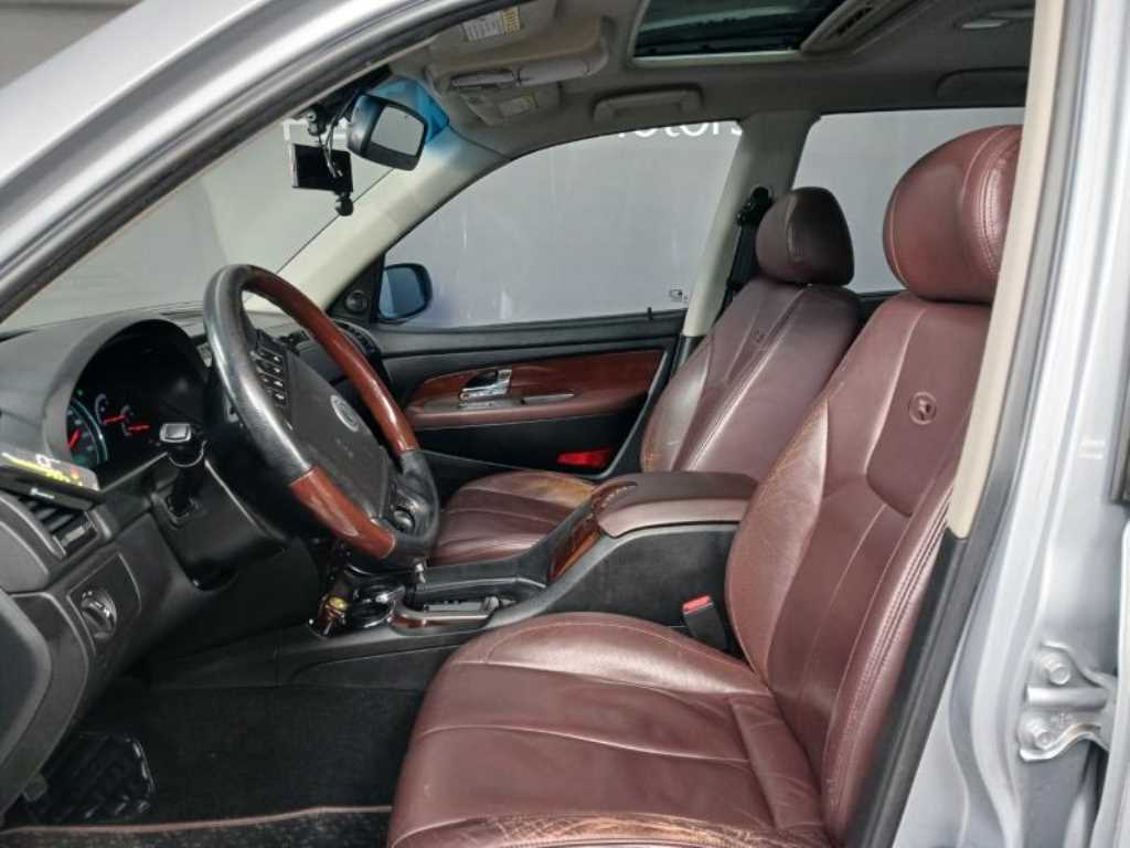 Ssangyong Rexton - Vista 7