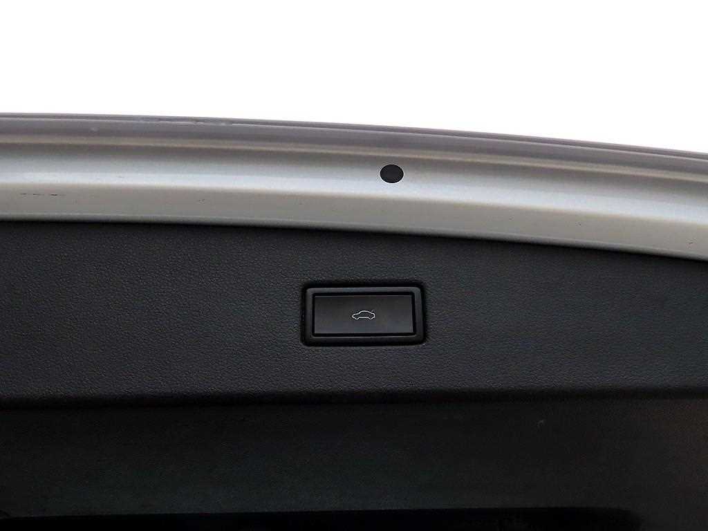 Volkswagen Tiguan 2018 Plateado - Importación desde Corea - HF Imports Iquique - Foto 16