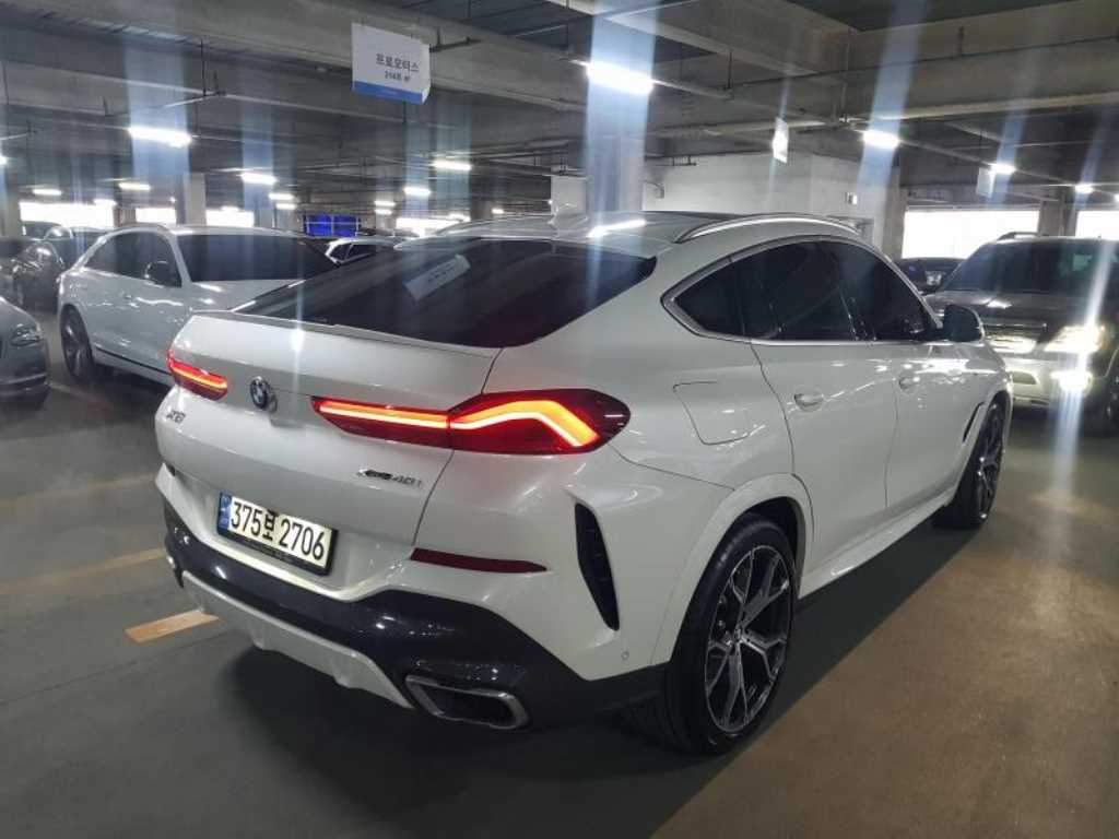 BMW X6 - Vista 6
