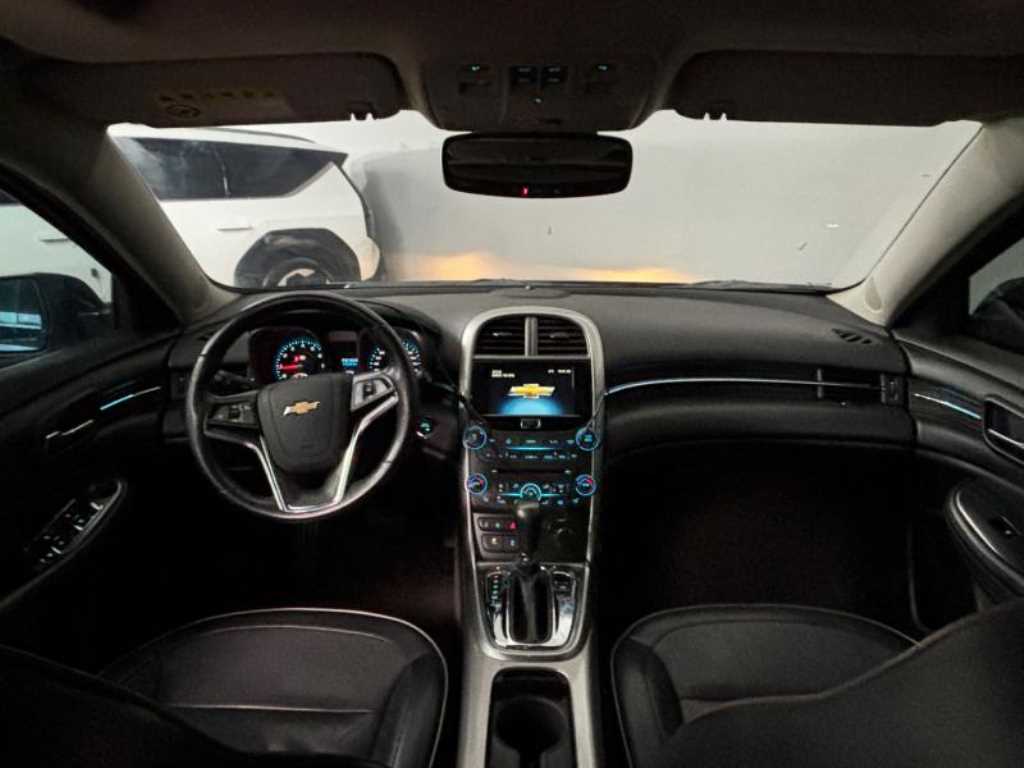 Chevrolet Malibu - Vista 5