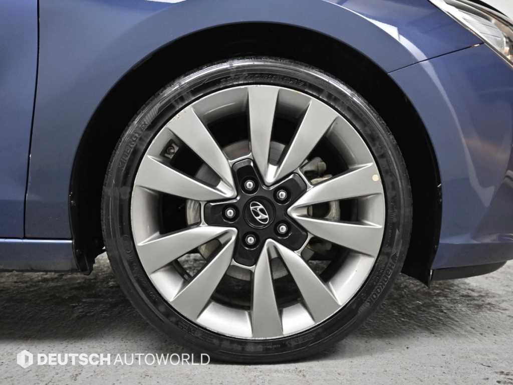 HYUNDAI i30 - Vista 5