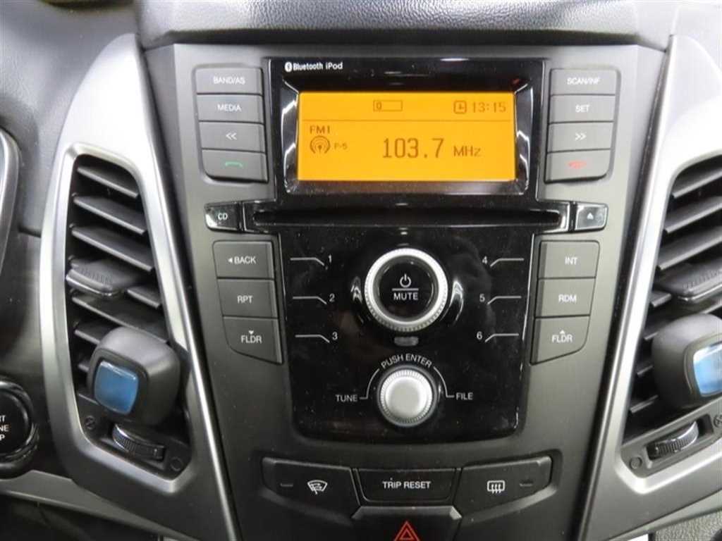 Ssangyong Korando - Vista 11