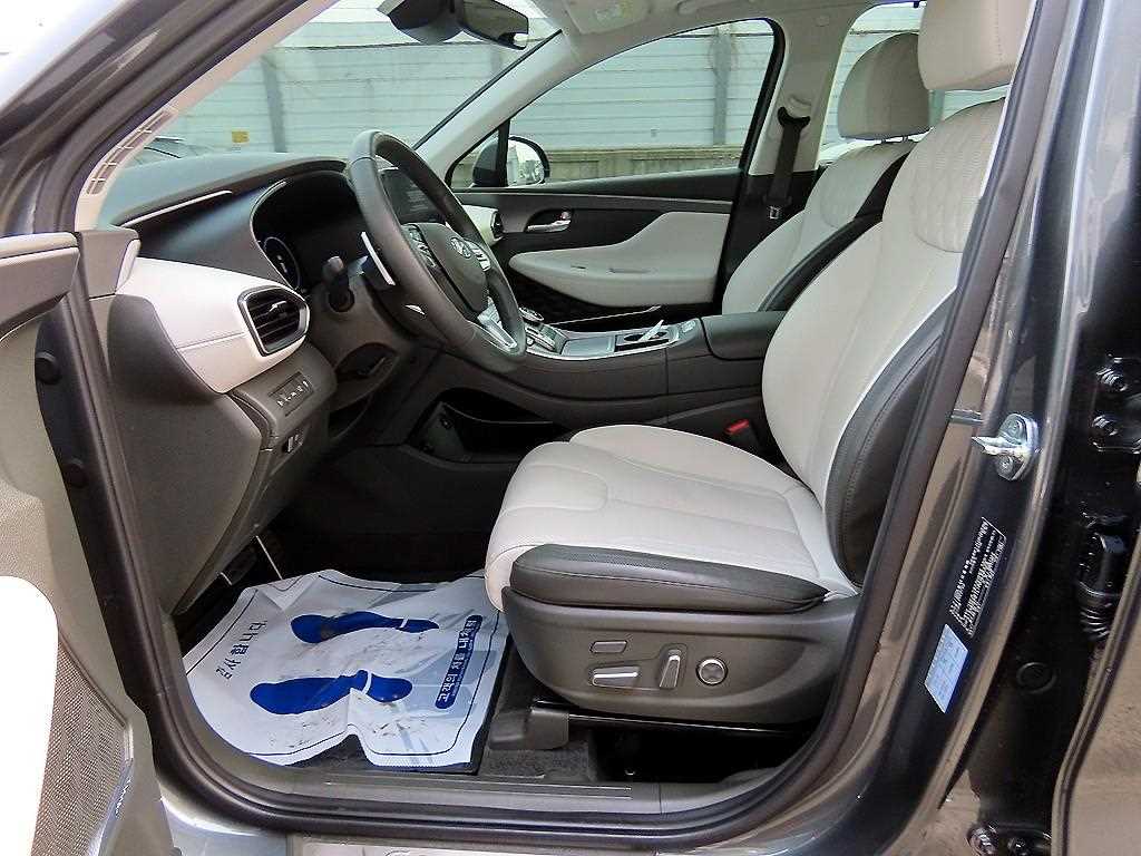 HYUNDAI Santa Fe - Vista 5