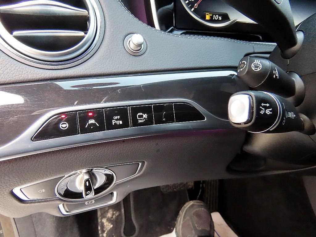 Mercedes Benz S Class - Vista 12