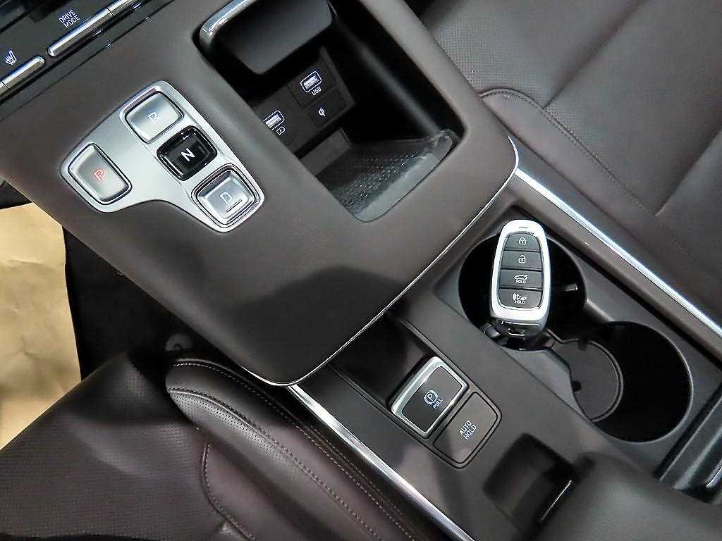 HYUNDAI Grandeur - Vista 10