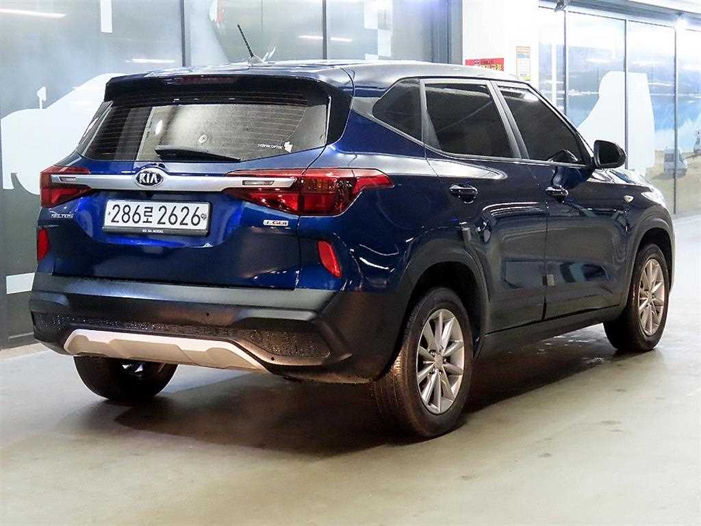 KIA Seltos - Vista 4