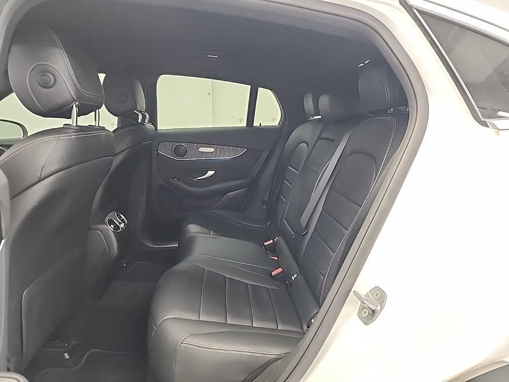 Mercedes Benz GLC Class - Vista 12