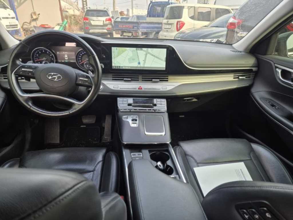 HYUNDAI Grandeur - Vista 12