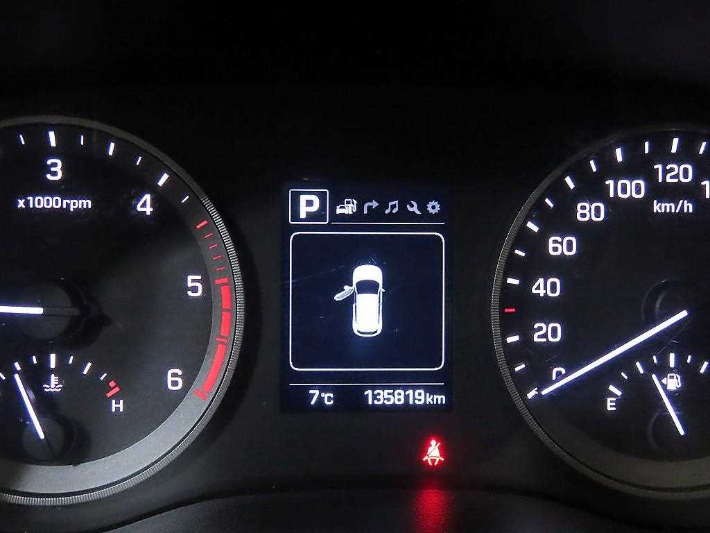 HYUNDAI Tucson - Vista 9