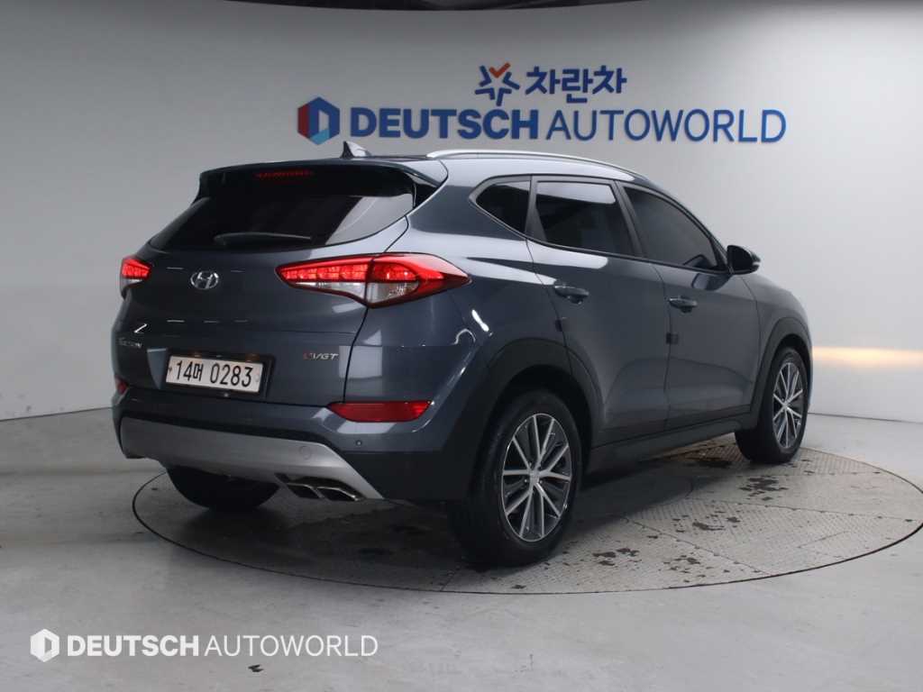 HYUNDAI Tucson - Vista 2