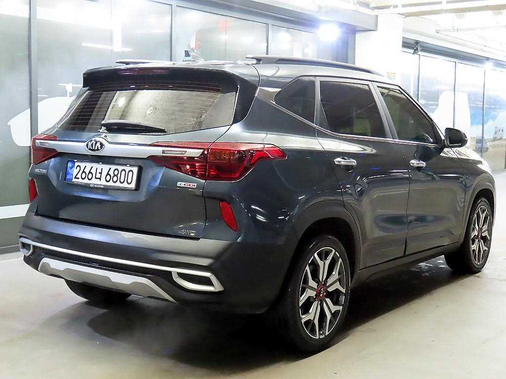 KIA Seltos - Vista 4