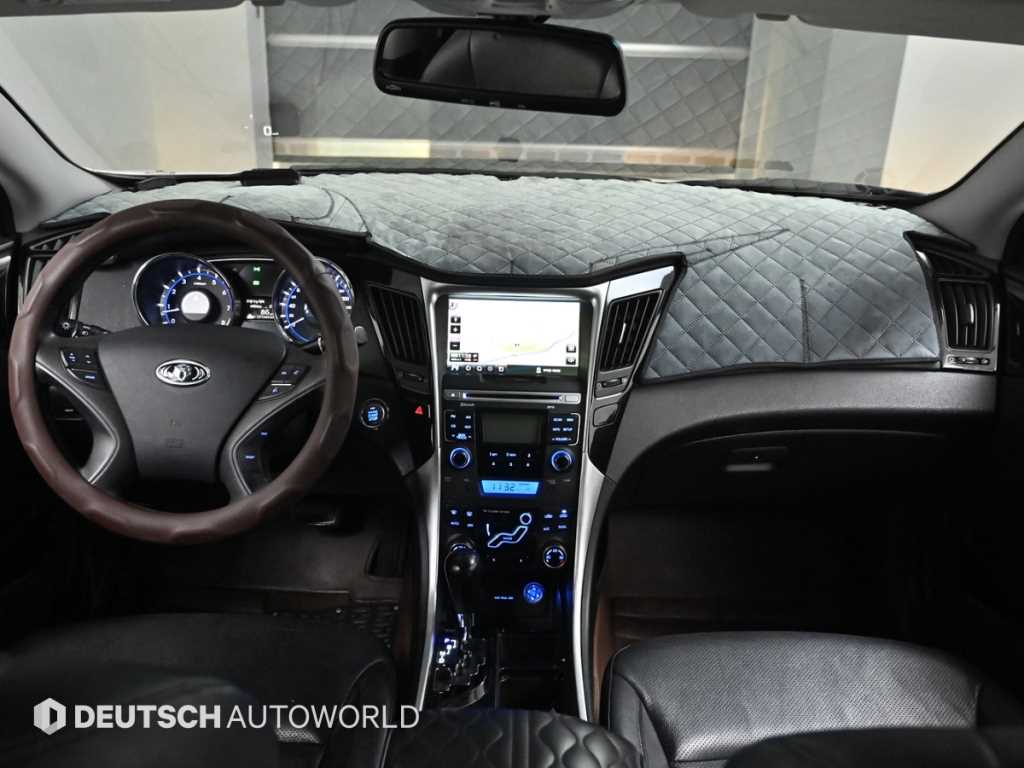 HYUNDAI Sonata - Vista 7