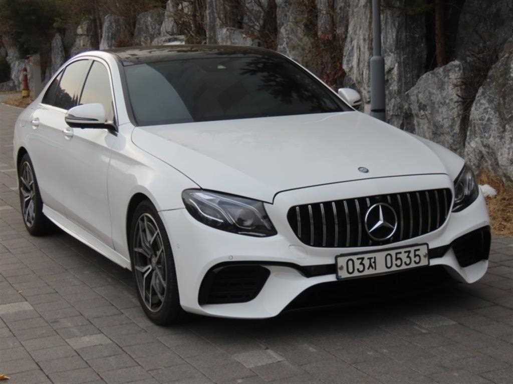 Mercedes Benz E class - Vista 2