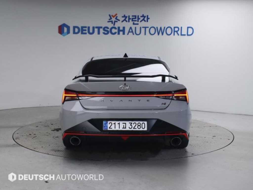 HYUNDAI Avante - Vista 4