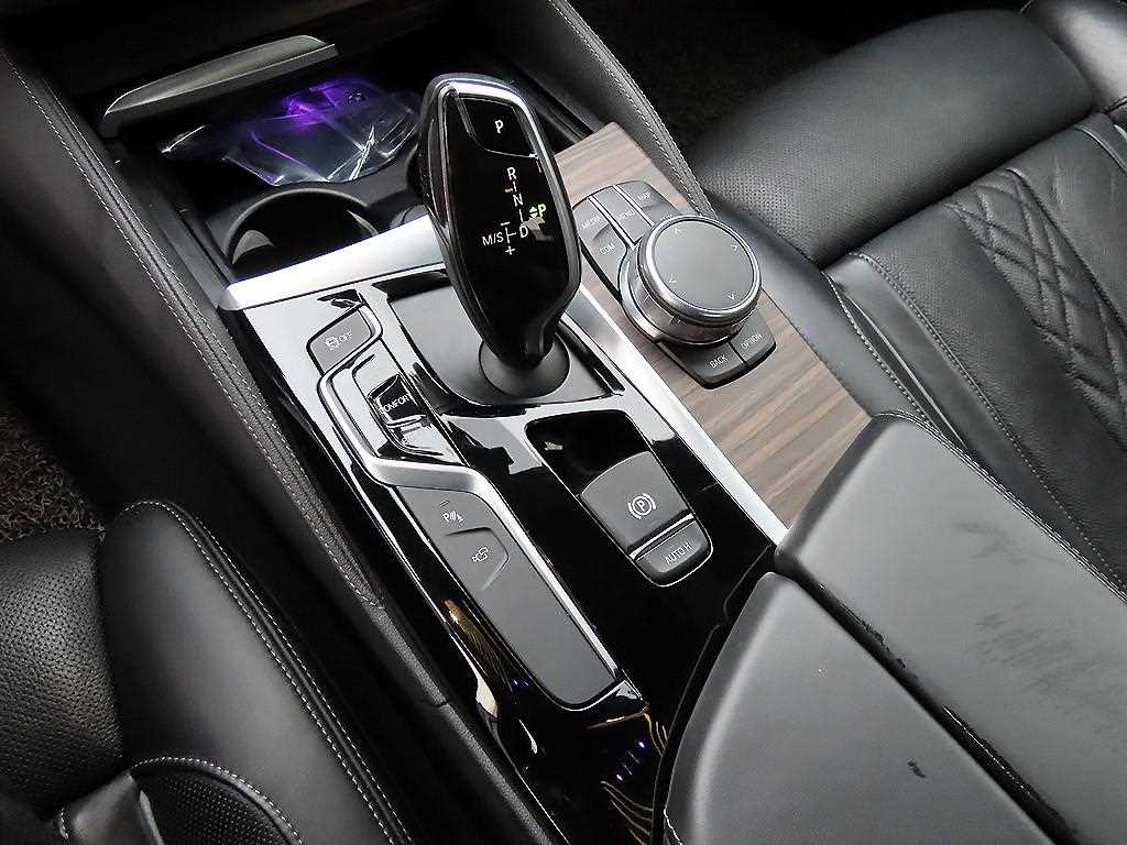 BMW 5 Series - Vista 11