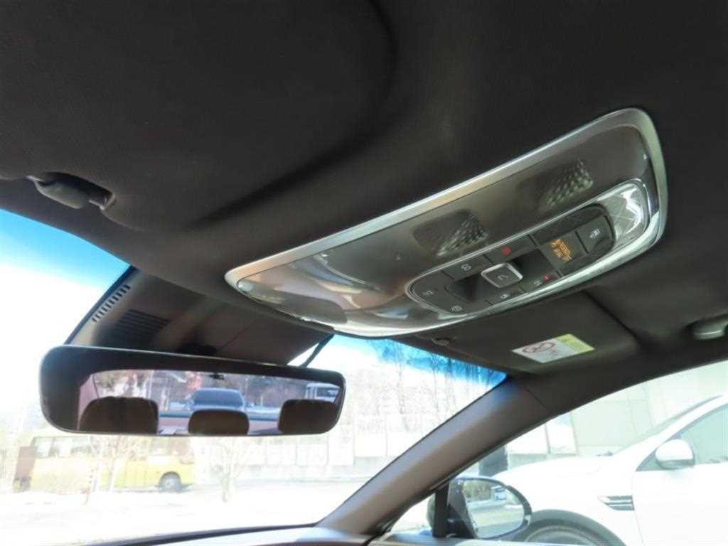 Genesis G80 - Vista 10