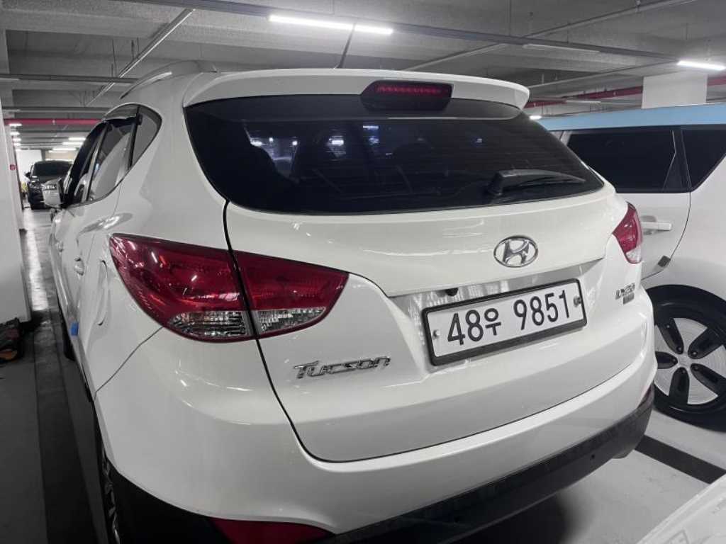 HYUNDAI Tucson - Vista 5