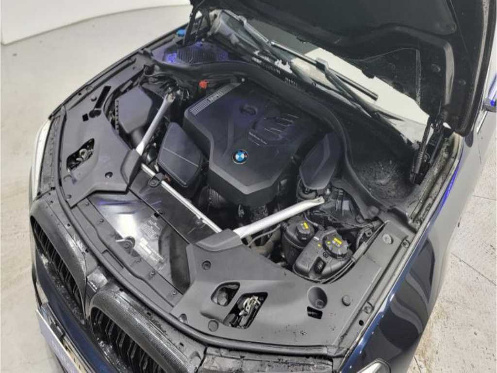 BMW 5 Series - Vista 6
