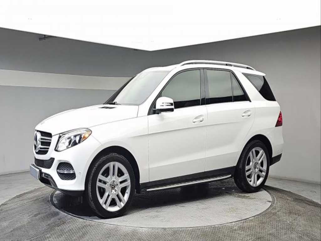 Mercedes Benz GLE Class - Vista 2