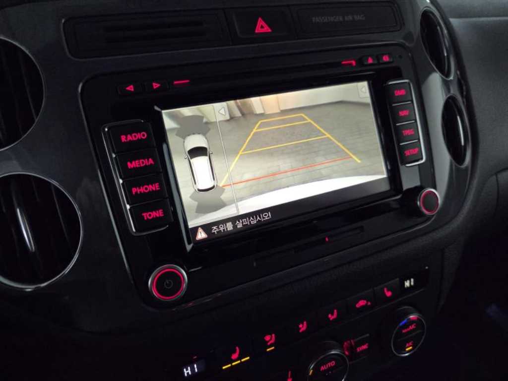 Volkswagen Tiguan - Vista 8