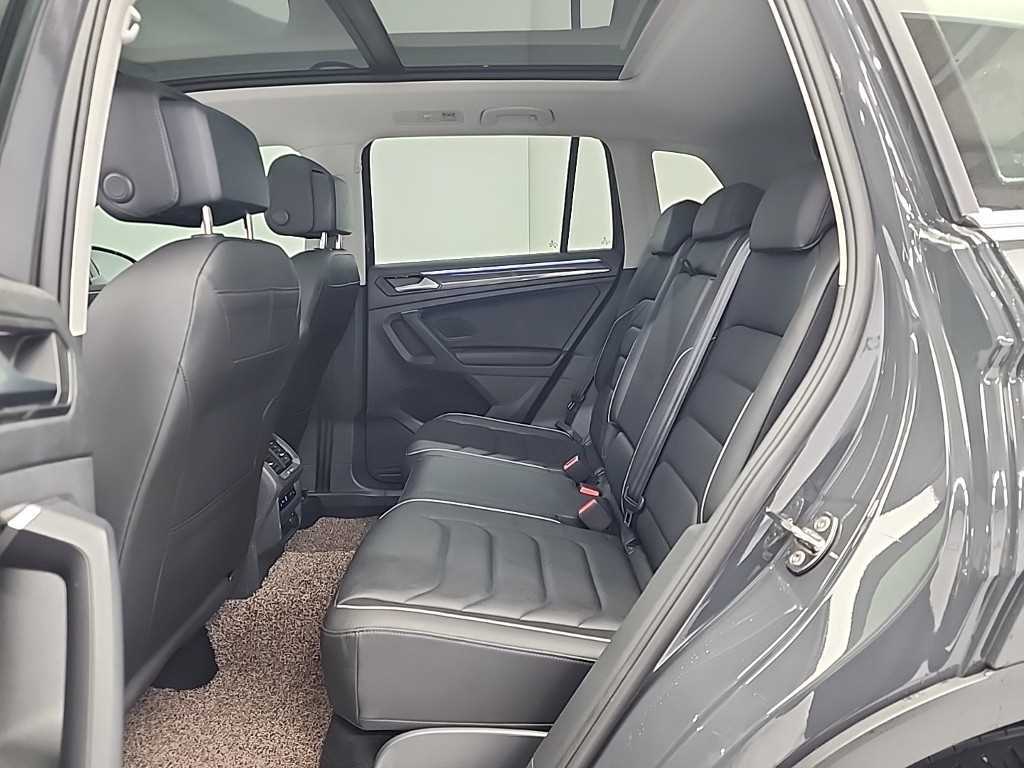 Volkswagen Tiguan - Vista 12