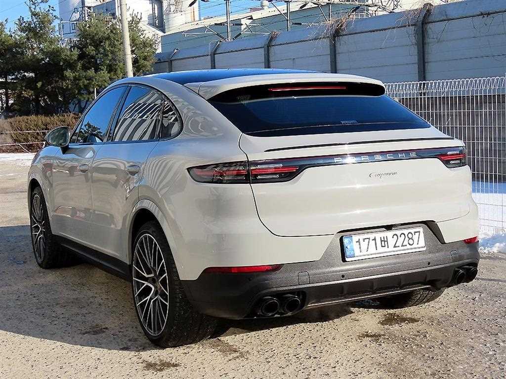 Porsche Cayenne - Vista 3