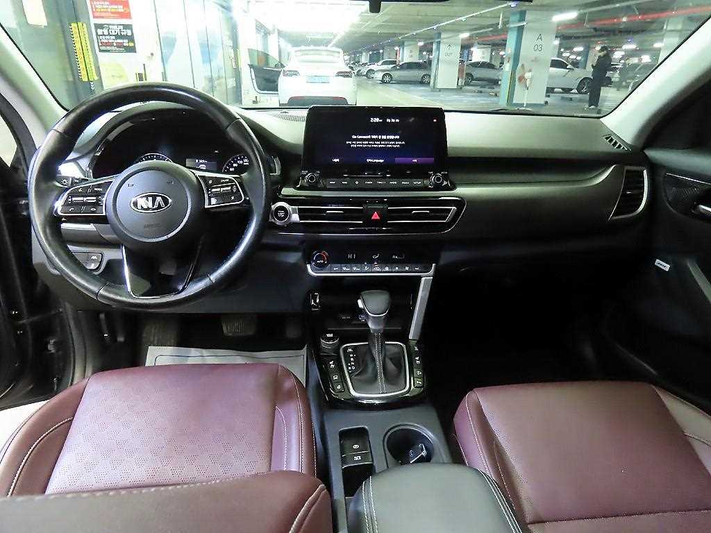 KIA Seltos - Vista 10
