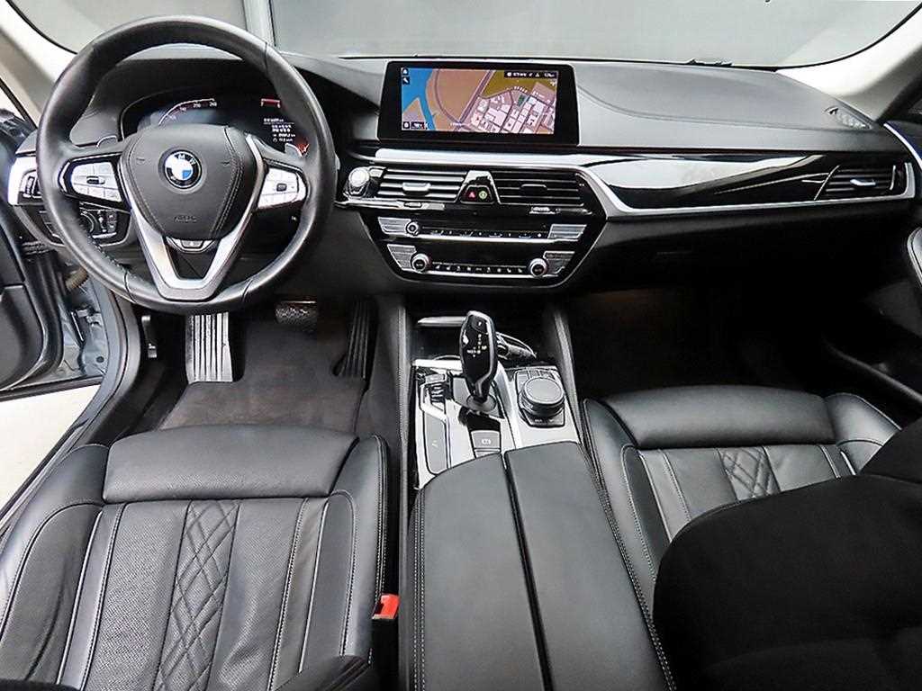 BMW 5 Series - Vista 7