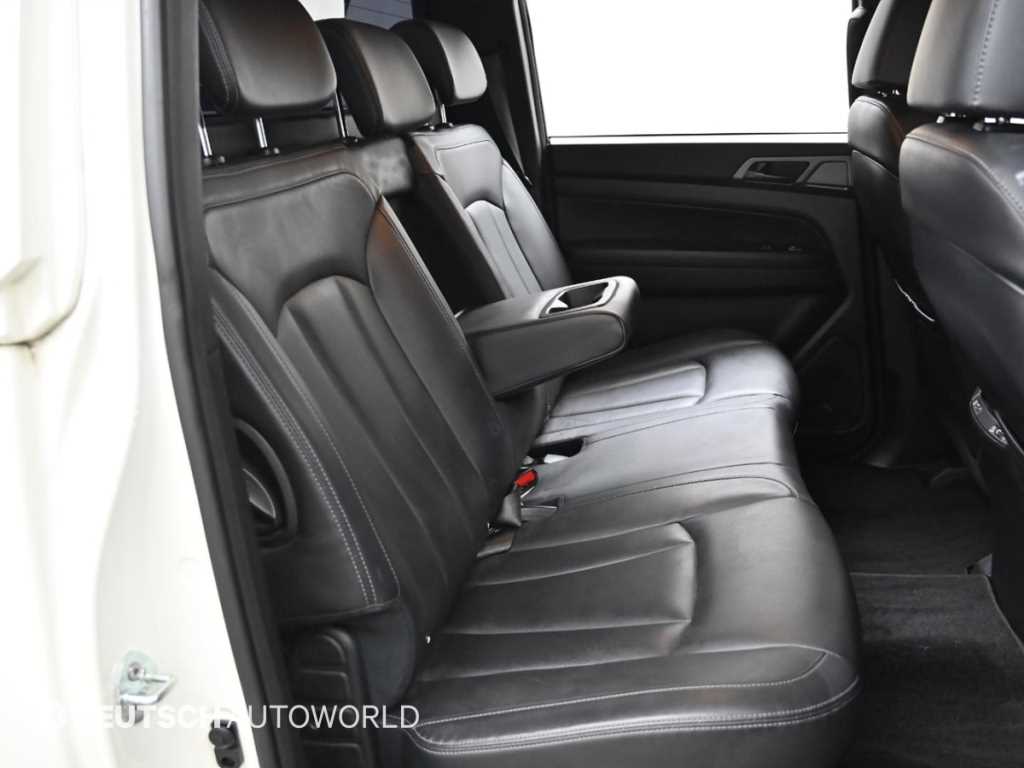 Ssangyong Rexton - Vista 12