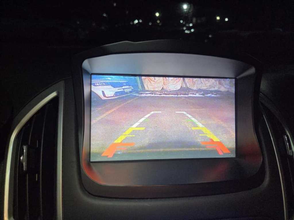 Chevrolet Cruise - Vista 8