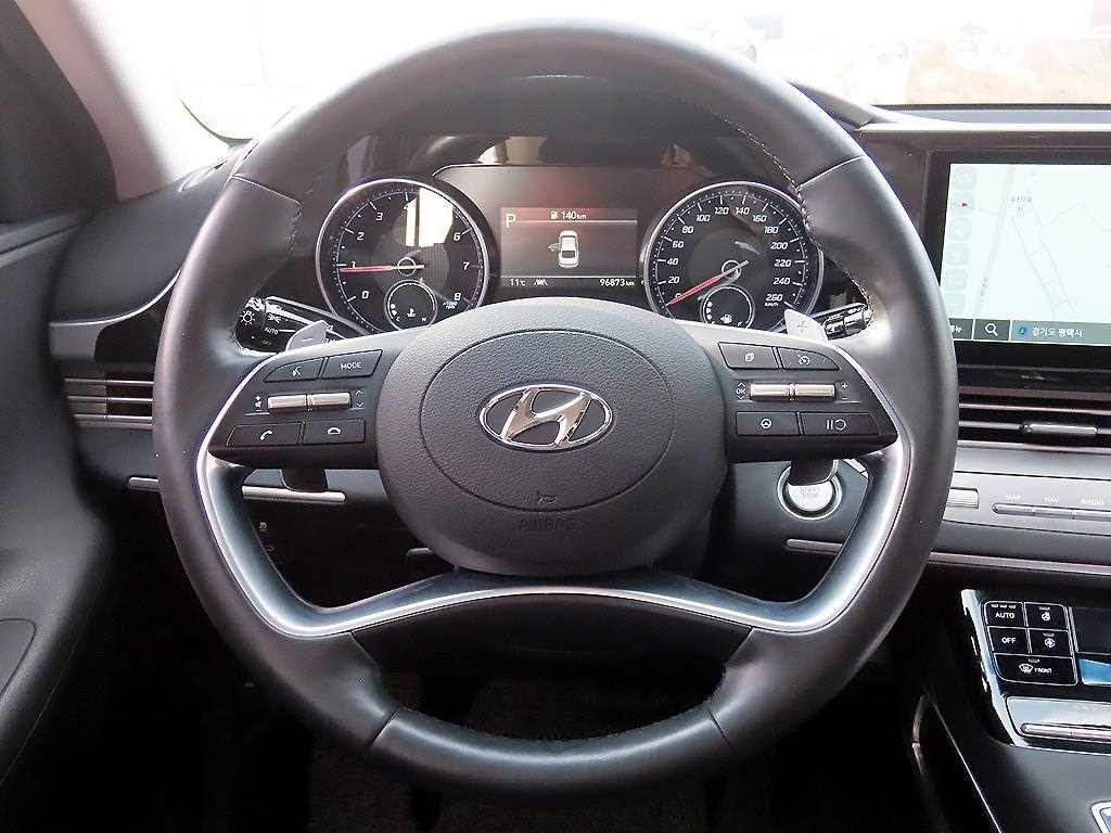 HYUNDAI Grandeur - Vista 7