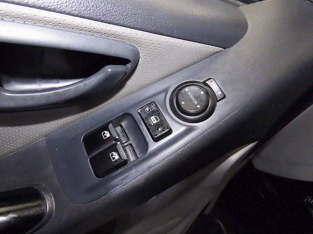 HYUNDAI Starex - Vista 12