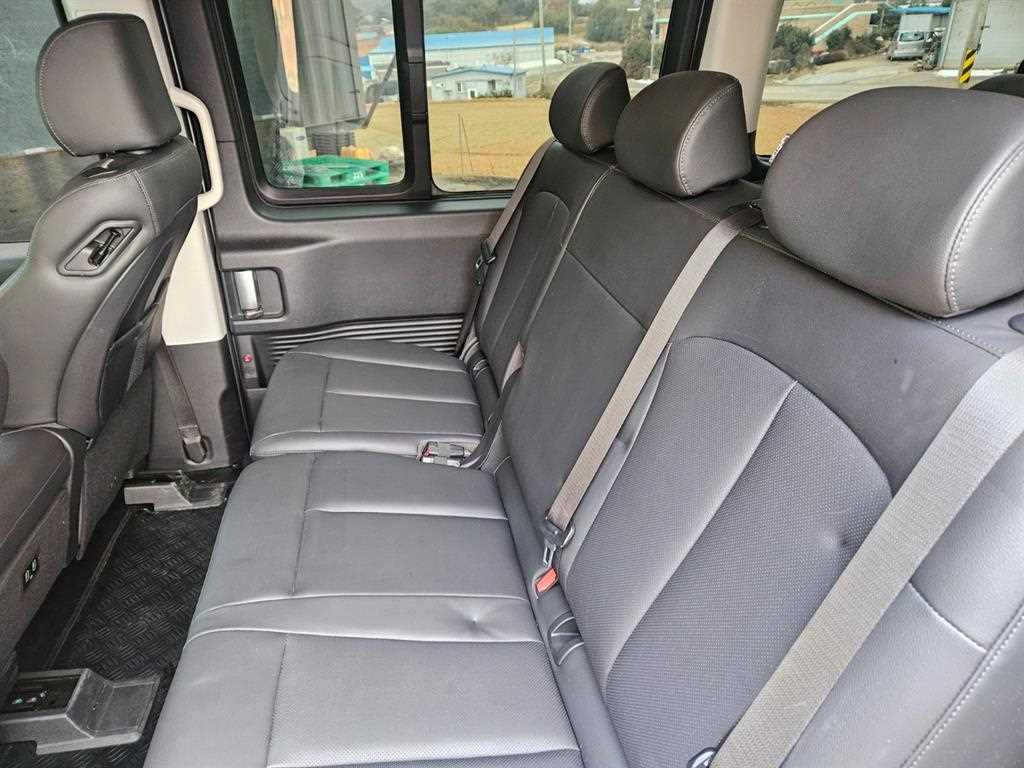 HYUNDAI Staria - Vista 8