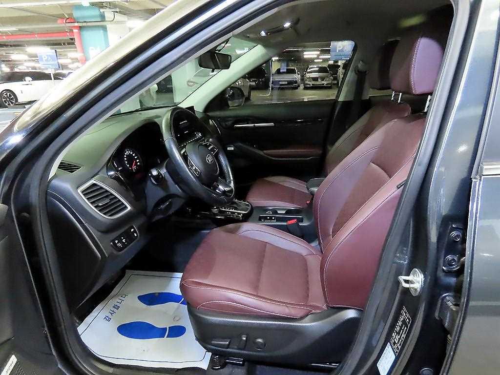 KIA Seltos - Vista 6