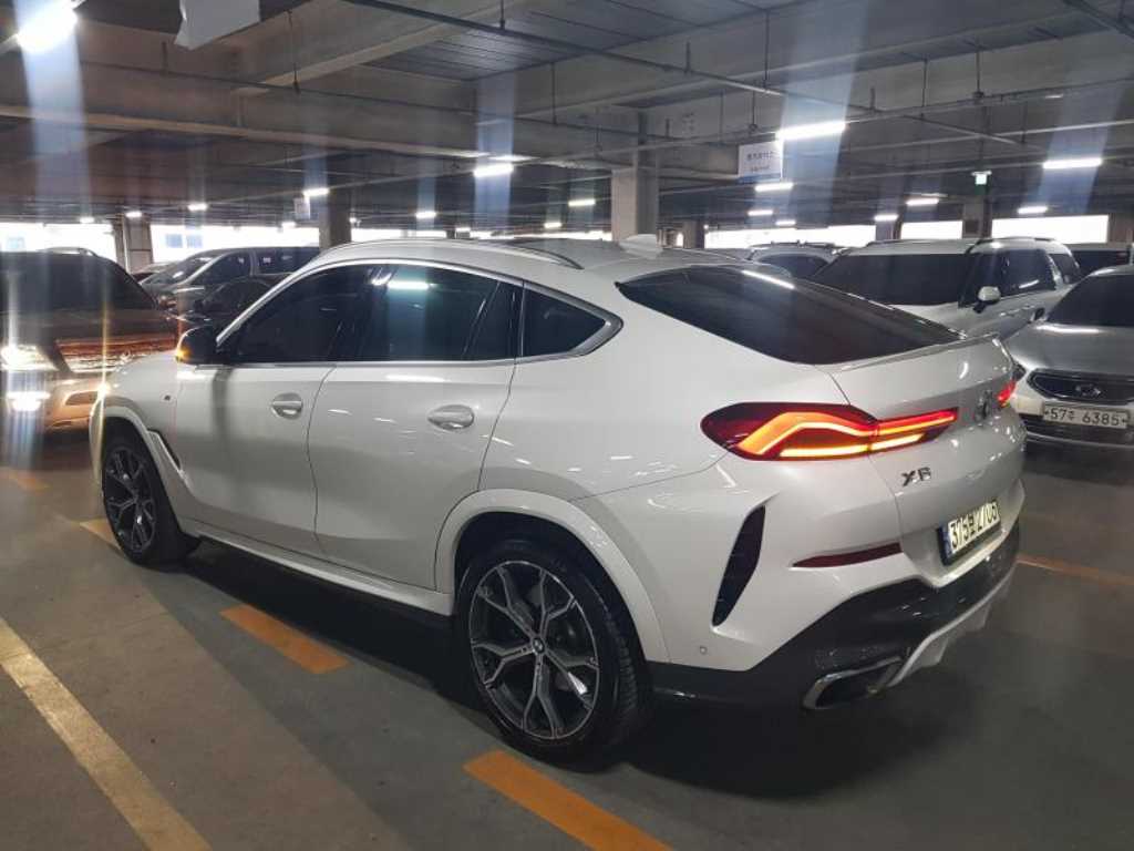 BMW X6 - Vista 4