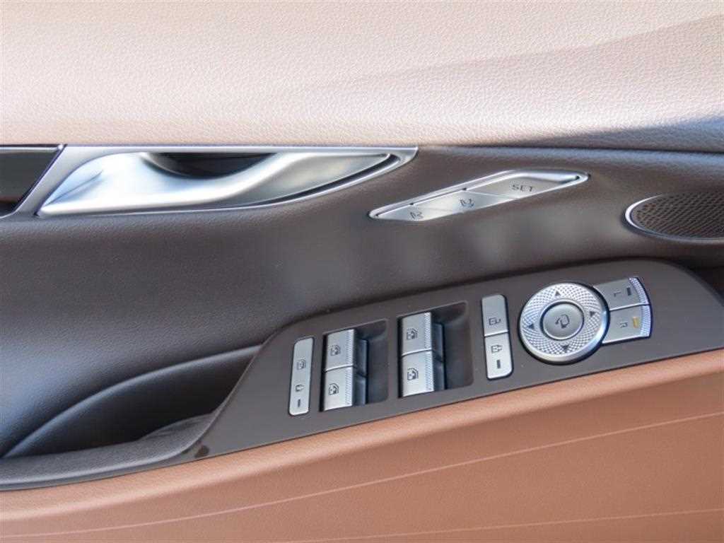 Genesis G80 - Vista 12