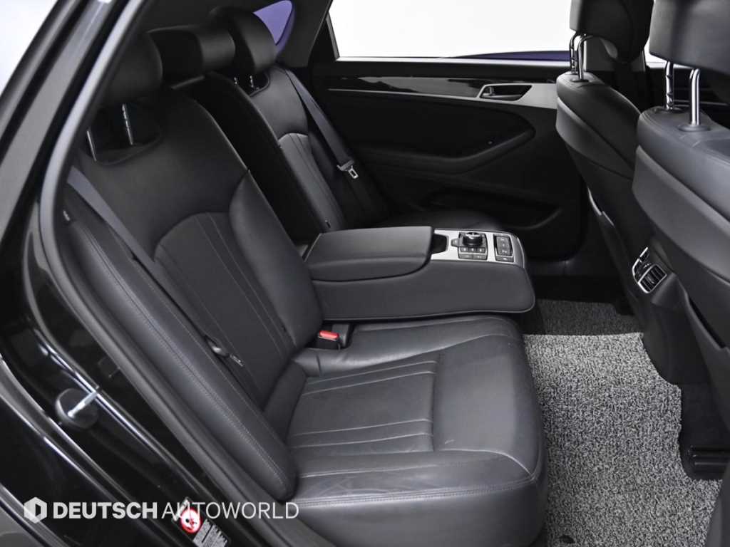 Genesis G80 - Vista 12