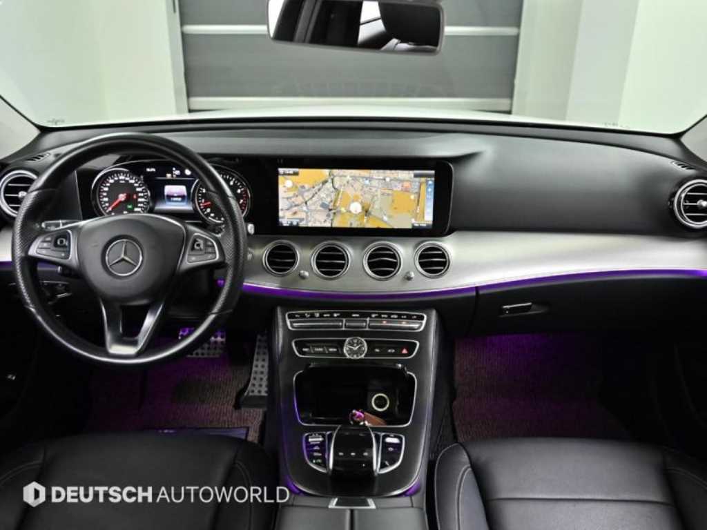 Mercedes Benz E class - Vista 7