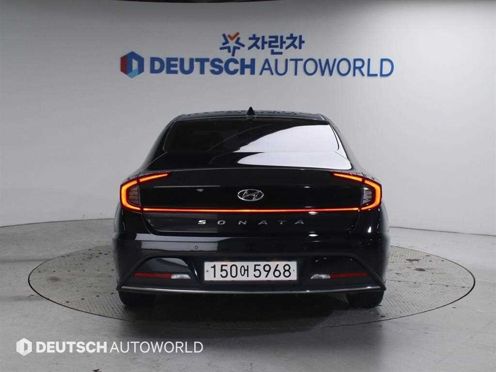 HYUNDAI Sonata - Vista 4