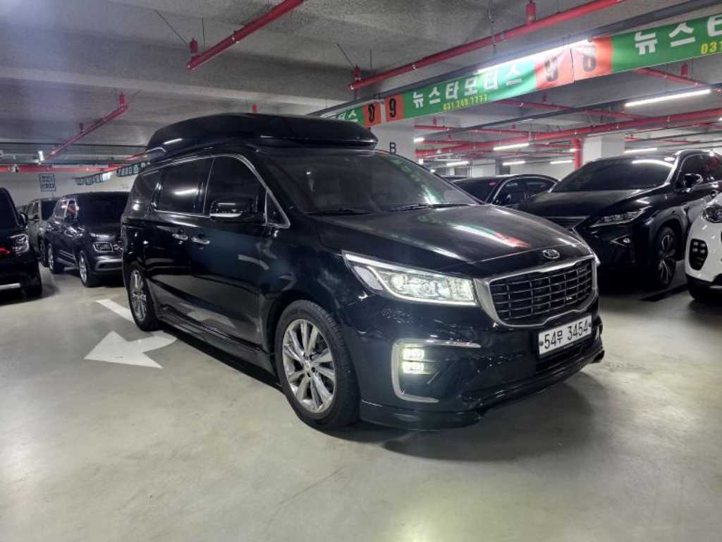 KIA Carnival 2019 Negro - Importación desde Corea - HF Imports Iquique - Foto 1
