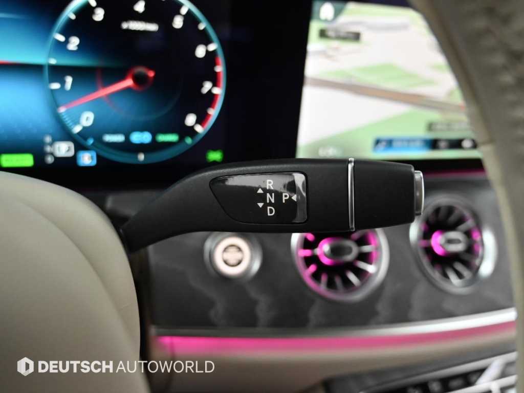 Mercedes Benz E class - Vista 9