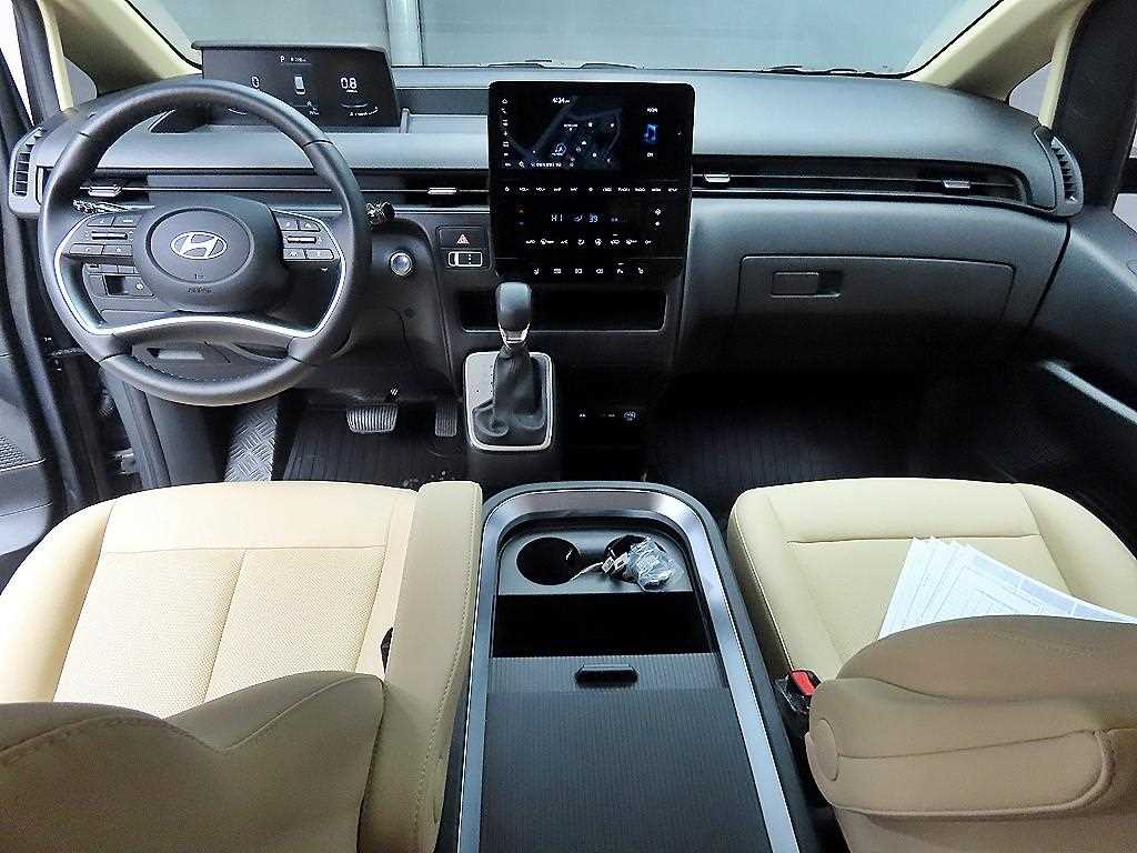 HYUNDAI Staria - Vista 7