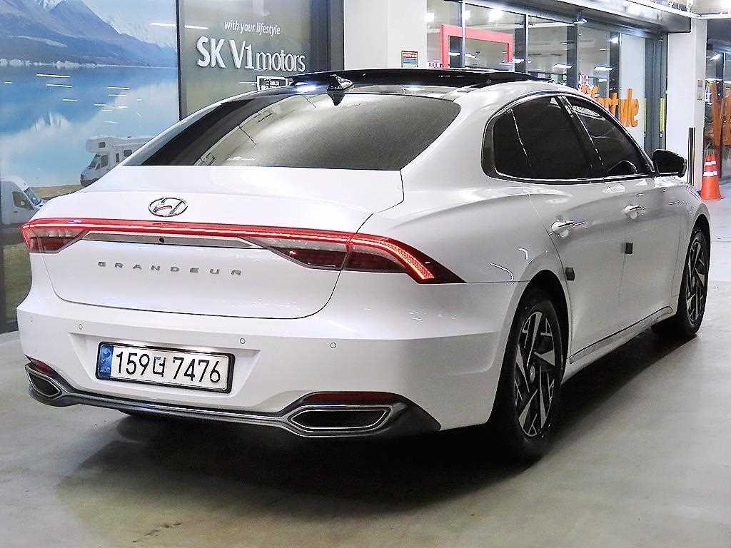 HYUNDAI Grandeur - Vista 4