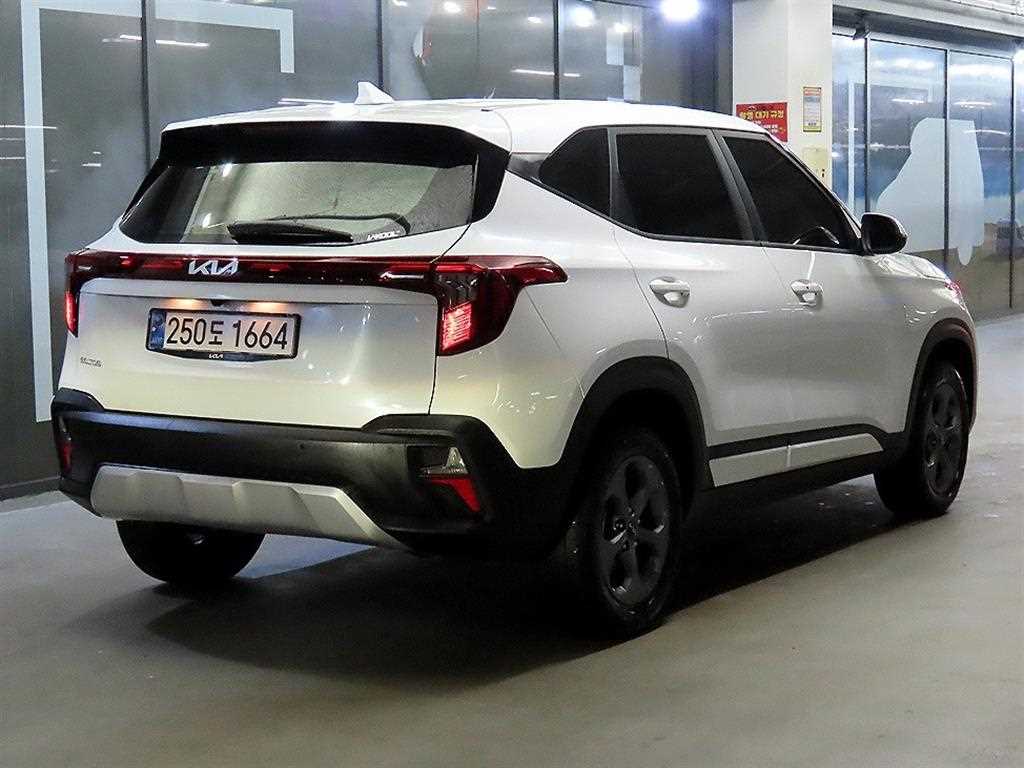 KIA Seltos - Vista 5